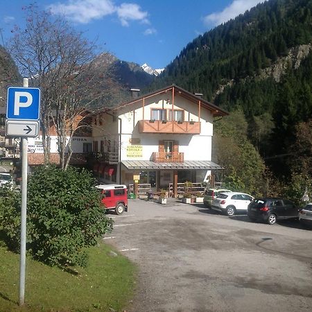 Affittacamere Valle Dorizzo Di Scavoni Paolo Val Dorizzo Exteriér fotografie